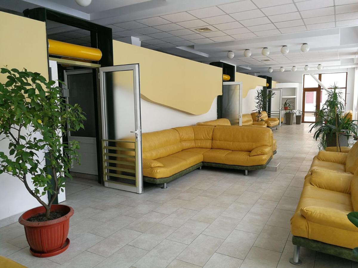 Complex Balnear Cerbul Ξενοδοχείο Κοβάσνα Εξωτερικό φωτογραφία