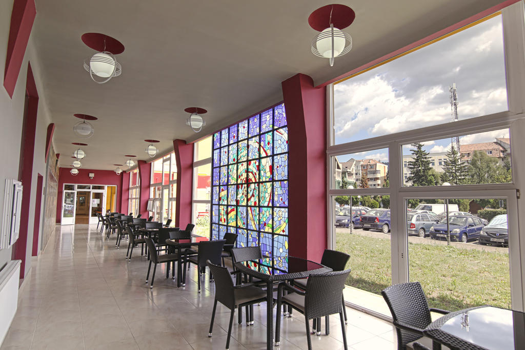 Complex Balnear Cerbul Ξενοδοχείο Κοβάσνα Εξωτερικό φωτογραφία